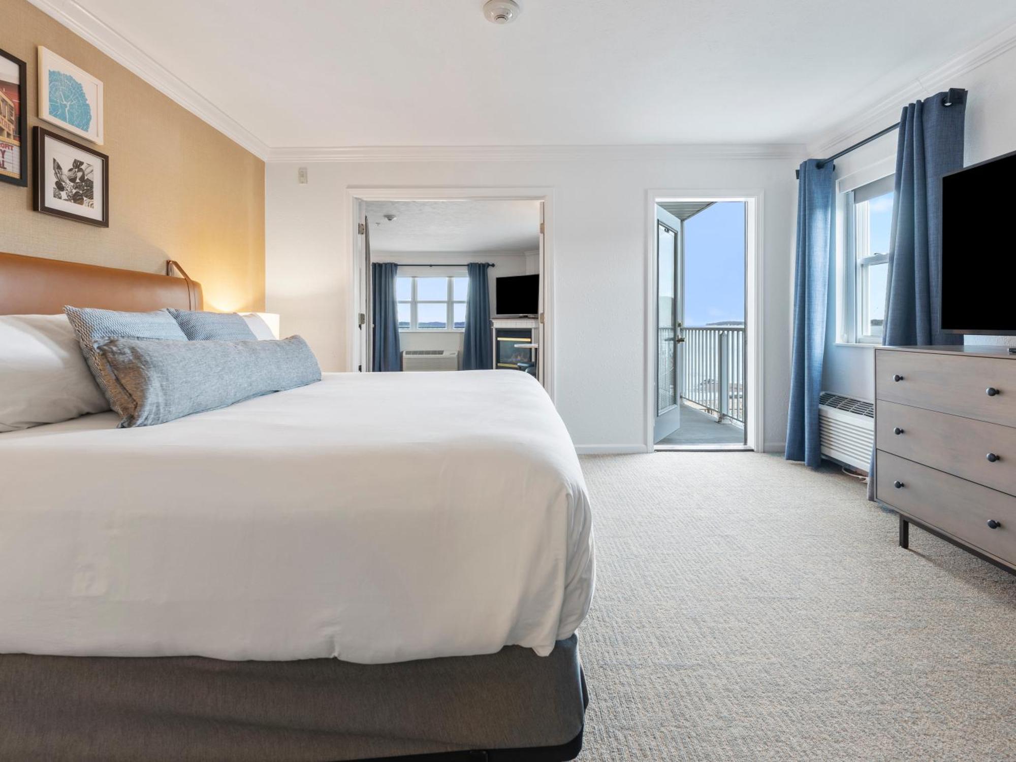 Cherry Tree Inn & Suites Traverse City Bagian luar foto